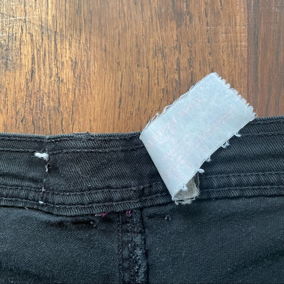 Black denim plus size short, size 20 by CNI - Picture 7 of 8